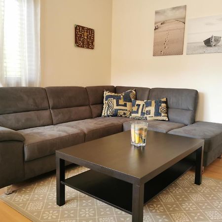 Apartment Lara ロヴィニ エクステリア 写真