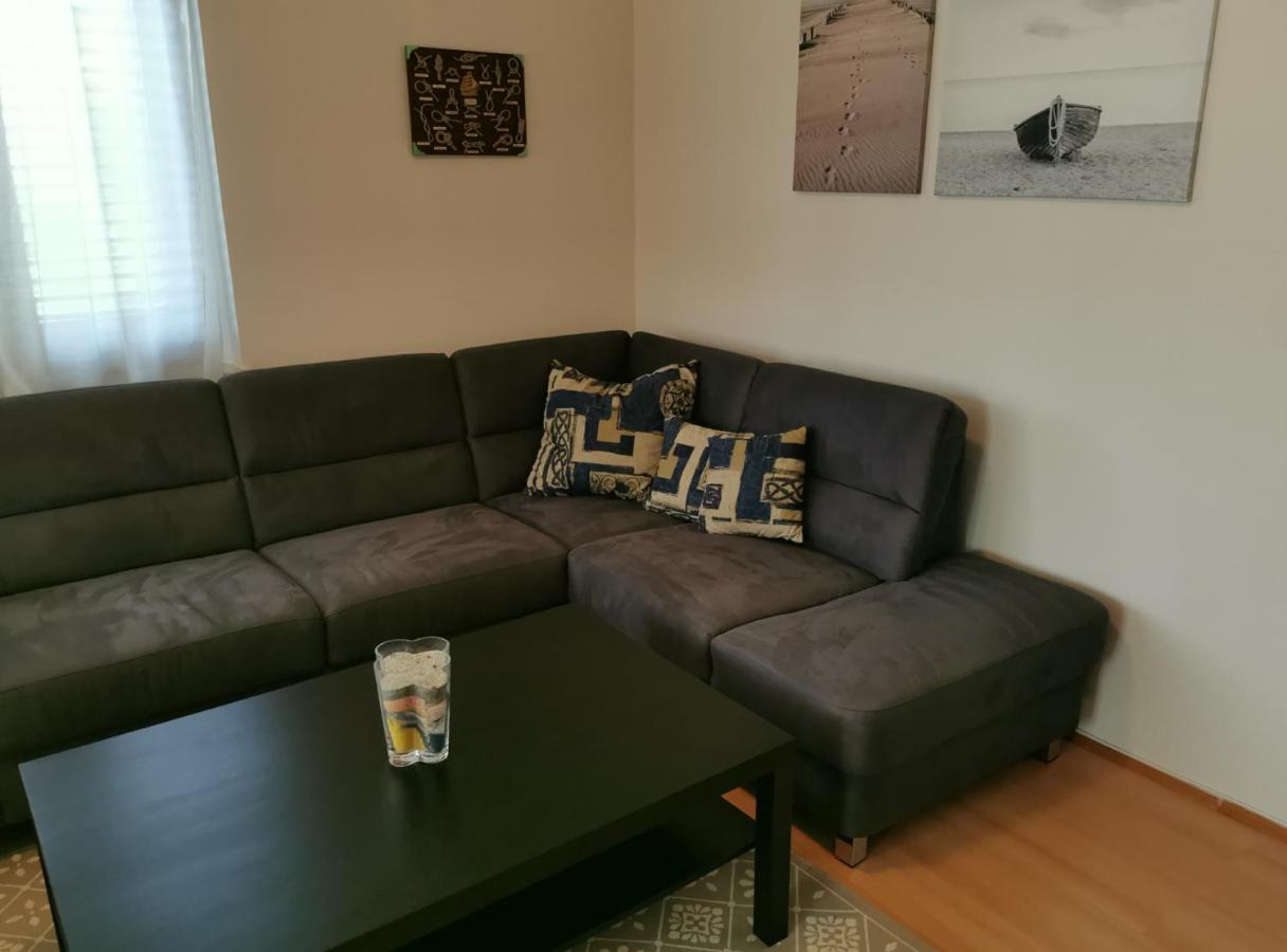 Apartment Lara ロヴィニ エクステリア 写真